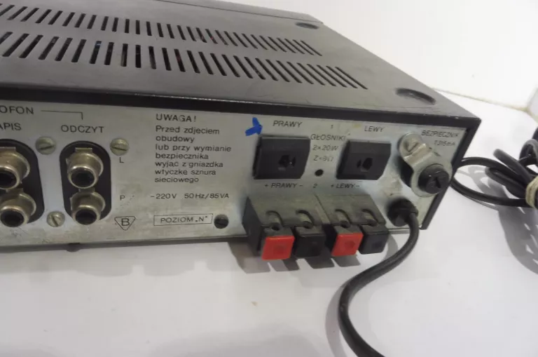 WZMACNIACZ UNITRA PW 8040