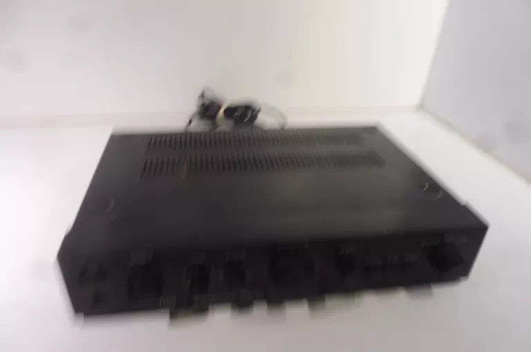 WZMACNIACZ UNITRA PW 8040