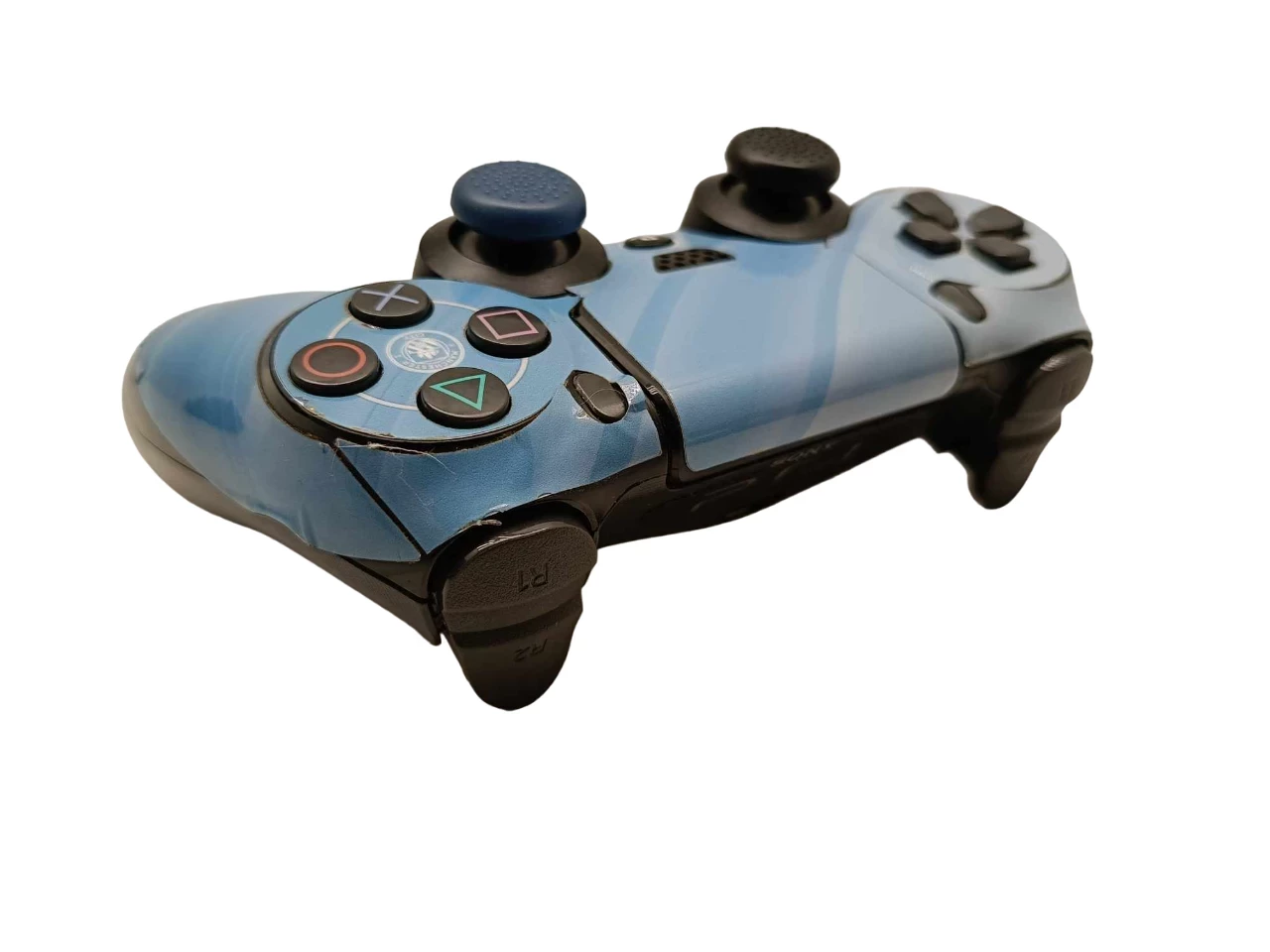 konsola-sony-playstation-4-ps4-slim-cuh-2116b-1tb-pad-w-zestawie-rodzaje-odtwarzanych-nosnikow-blu-ray