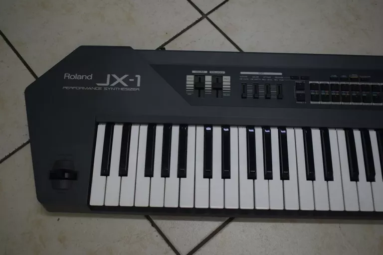 KEYBOARD ROLAND JX1