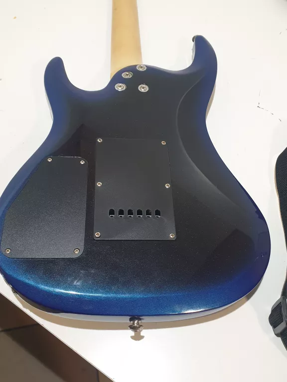 GUITARS CARTER SUPERSTRAT