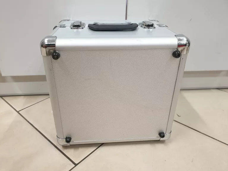 WALIZKA ALUMINIOWA MAKITA