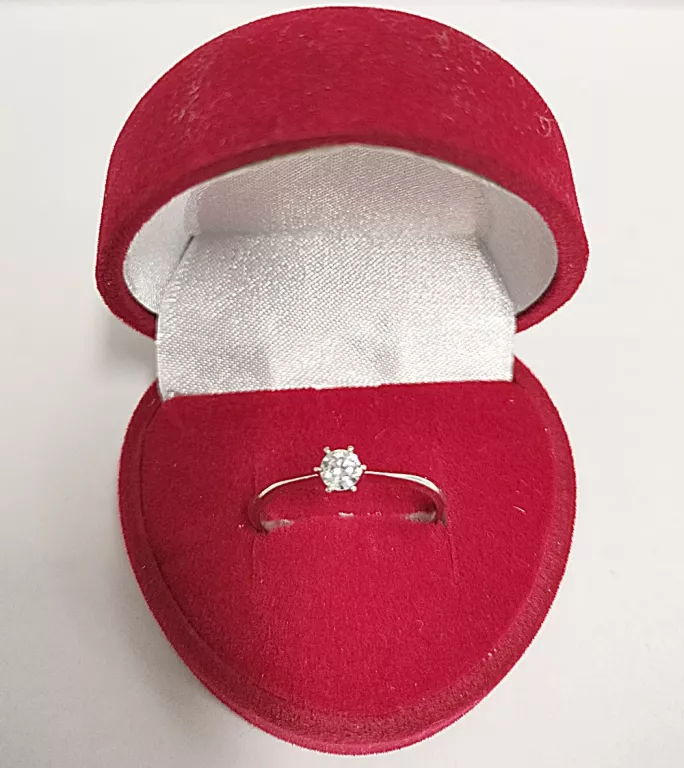 delikatny-zloty-pierscionek-149g-rodzaj-2205-2