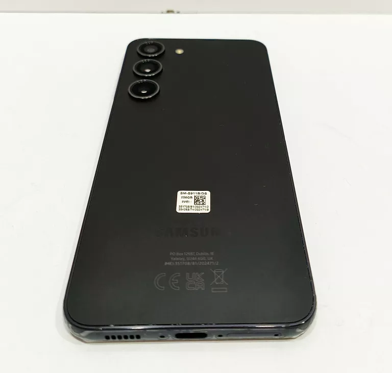 TELEFON SAMSUNG GALAXY S23 KOMPLET
