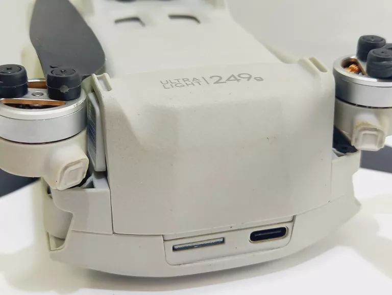 dron-dji-mini-3-pro-rc-n1-kod-producenta-cpma0000049201