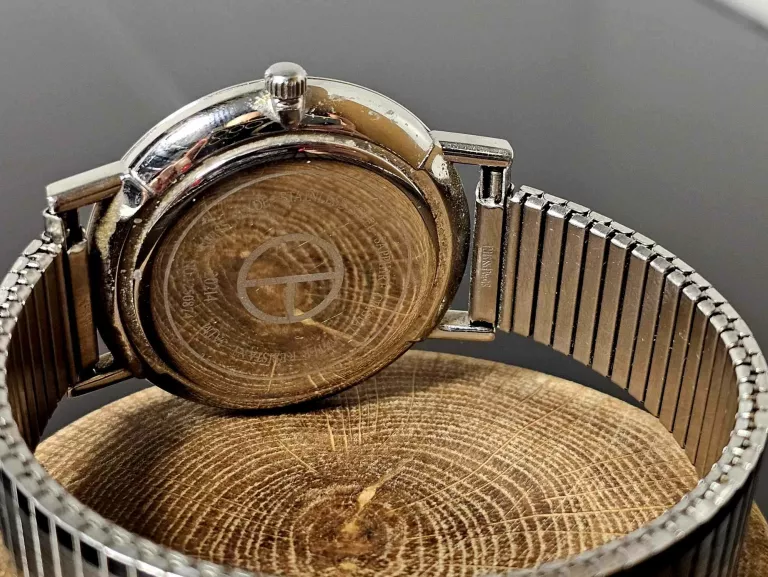 ZEGAREK CLAUDE BERNARD SWISS MADE STAINLESS STEEL