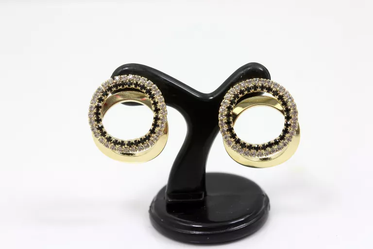 kolczyki-ze-stali-chirurgicznej-kola-rodzaj-zapiecia-sztyft