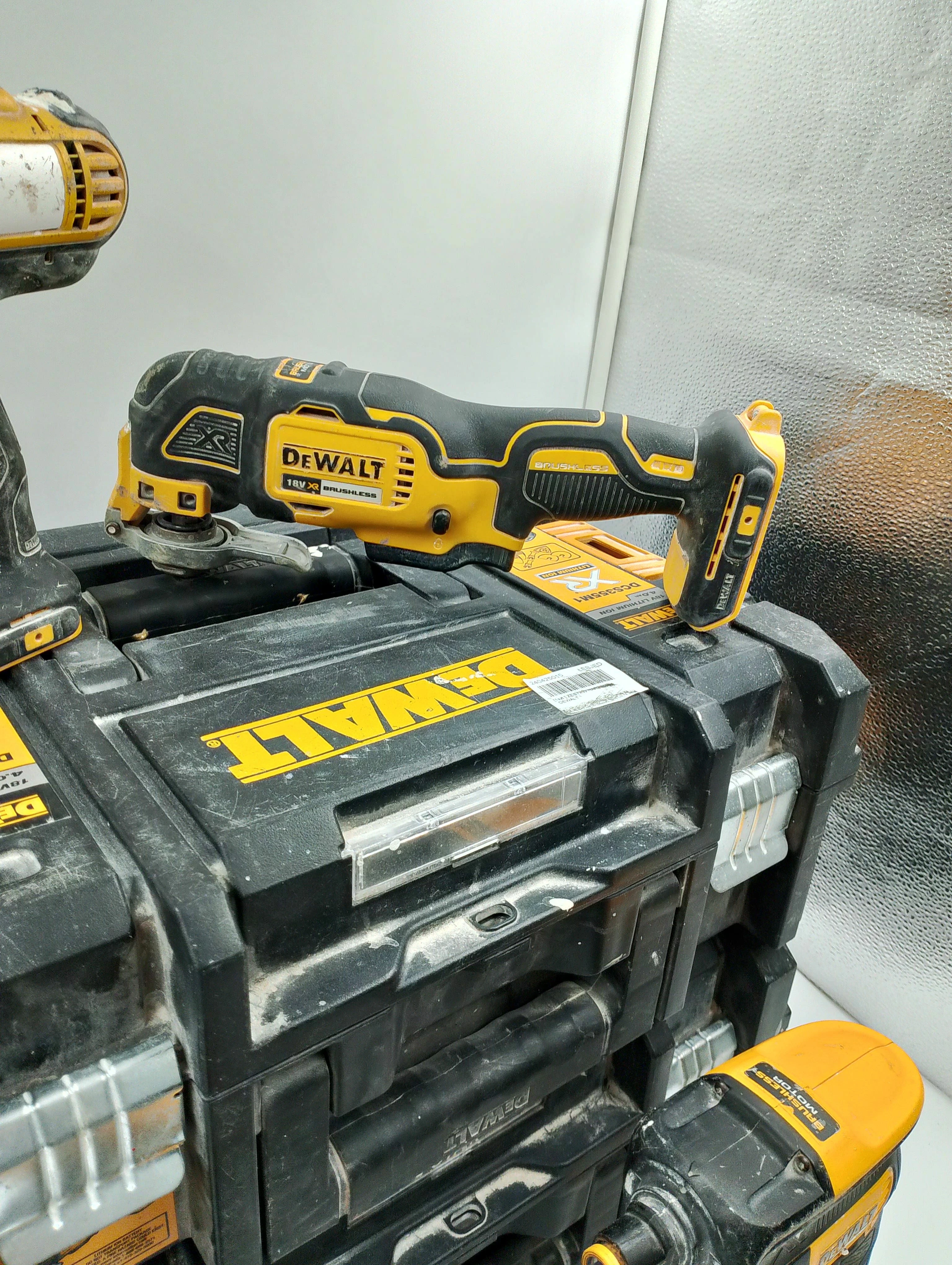 zestaw-narzedzi-dewalt-zwyciestwa-8-koszalin