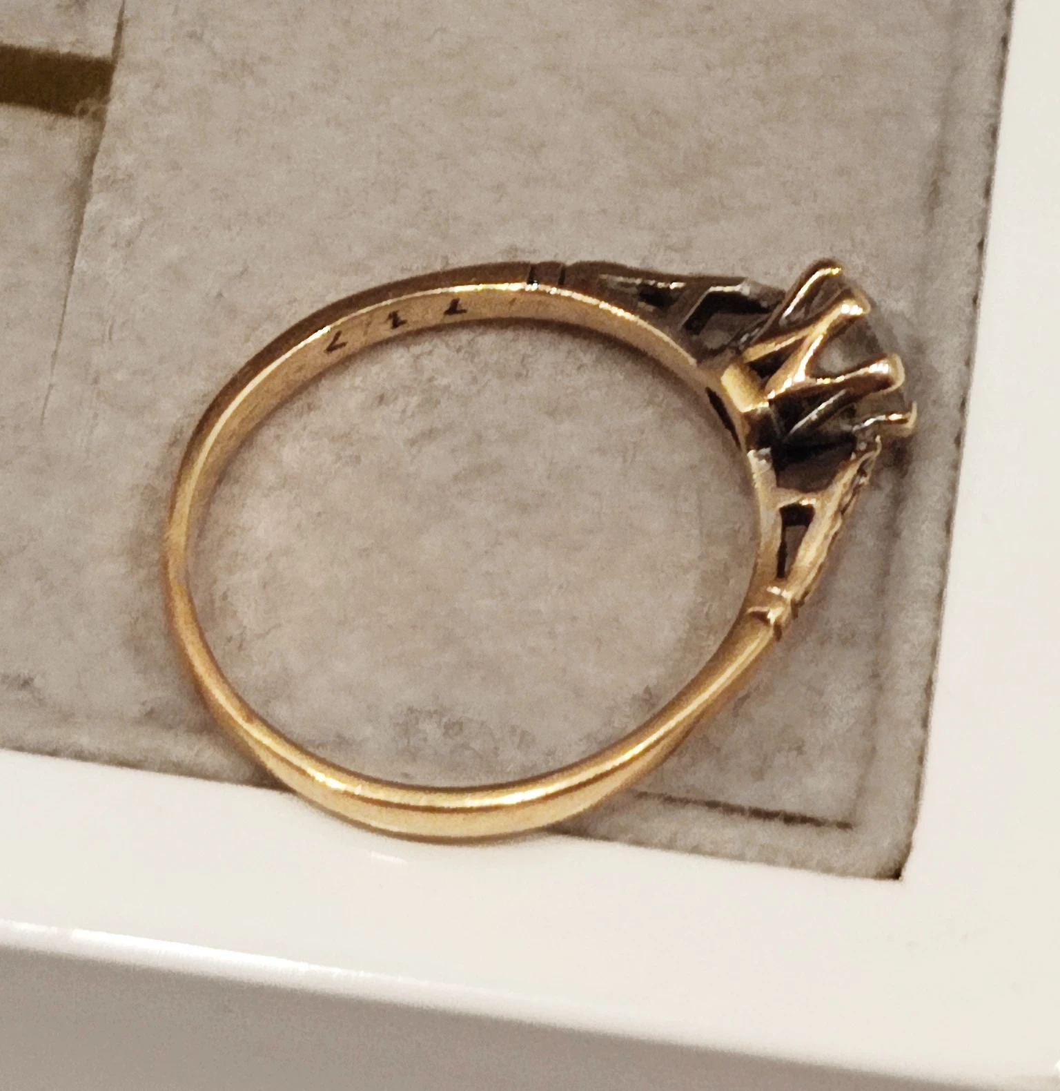 zloty-pierscionek-z-cyrkonia-181g-375-r-14-material-zloto