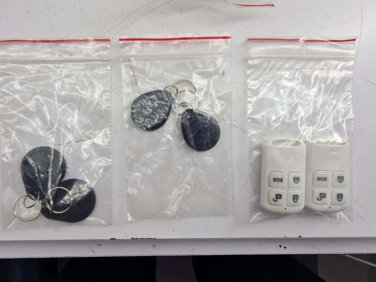 zestaw-heckerman-security-bezprzewodowy-alarm-gsm-heckermann-securikomple-marka-heckermann