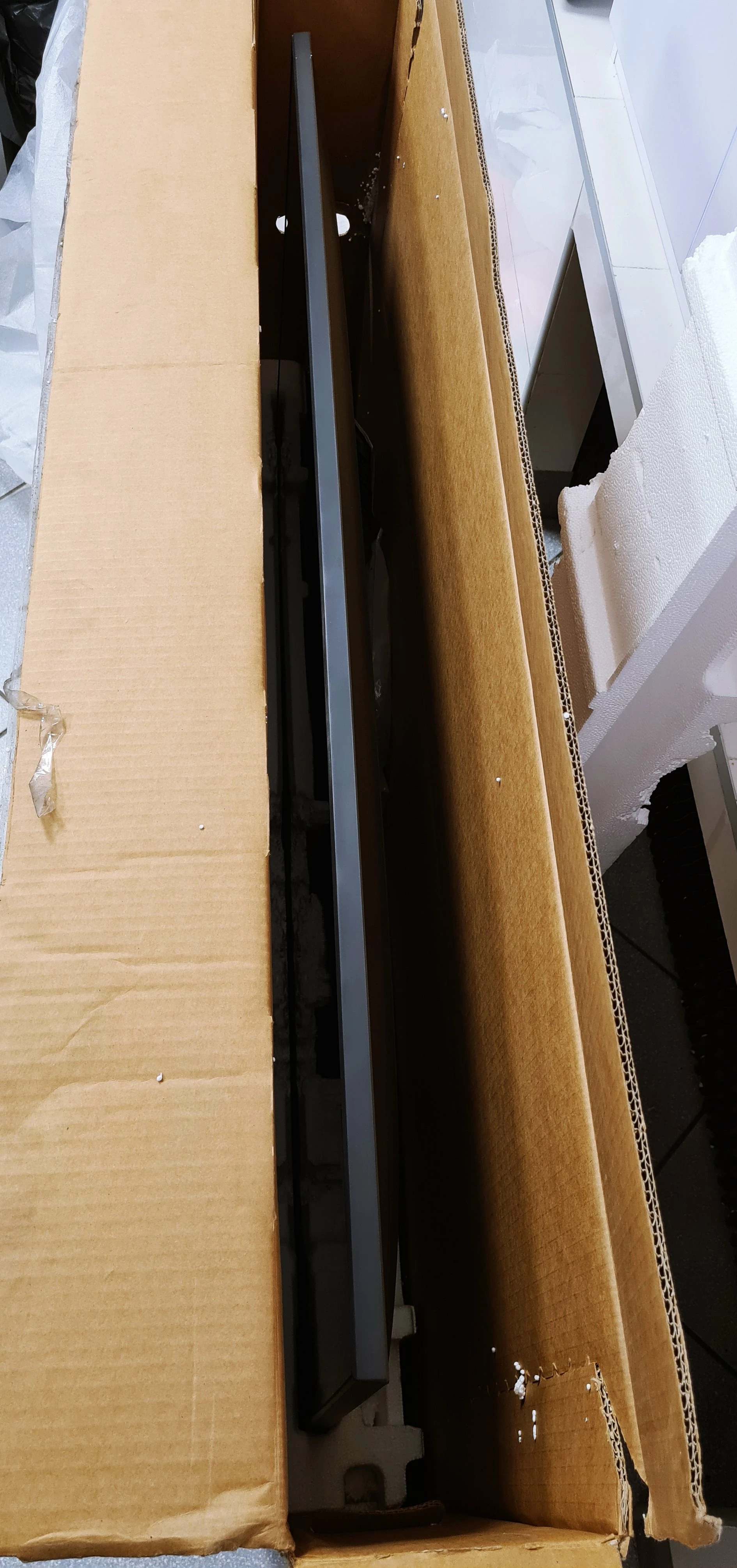 tv-samsung-ue55au7172uxx-marka-samsung