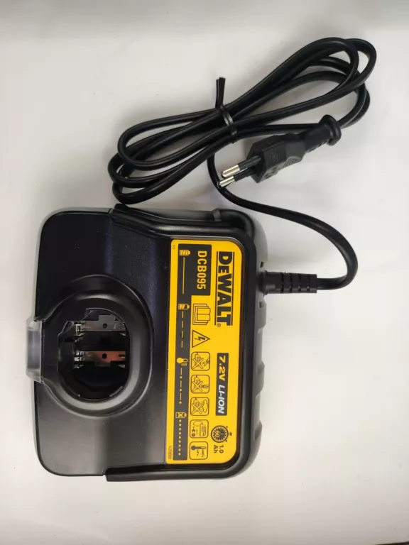 WKRĘTAK ŻYROSKOPOWY DEWALT DCF680 /2 X AKU 7,2V 1,0AH, ŁADOWARKA, WALIZKA