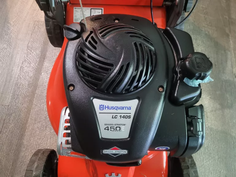 KOSIARKA SPALINOWA HUSQVARNA MODEL LC 140S