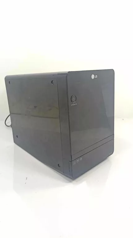 WIEŻA STEREO LG FA162-D0U W KOMPLECIE Z KABLAMI DWOMA GLOSNIKAMI I PILOTEM
