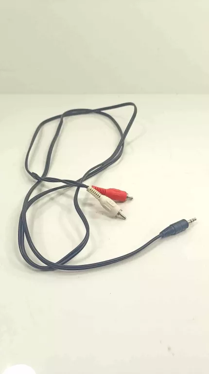 WIEŻA STEREO LG FA162-D0U W KOMPLECIE Z KABLAMI DWOMA GLOSNIKAMI I PILOTEM