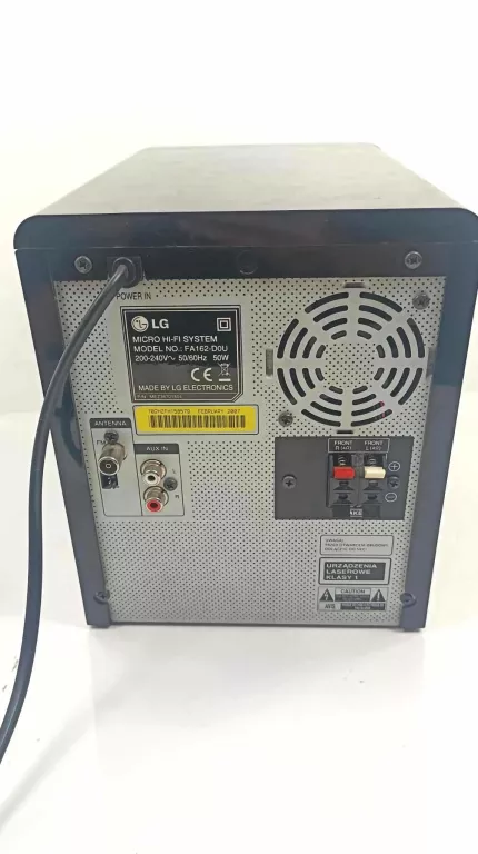 WIEŻA STEREO LG FA162-D0U W KOMPLECIE Z KABLAMI DWOMA GLOSNIKAMI I PILOTEM