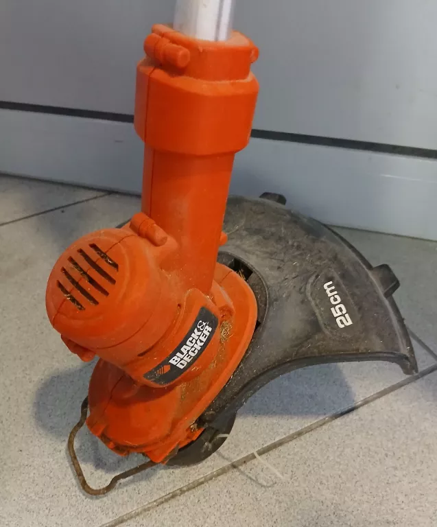 PODKASZARKA AKUMULATOROWA BLACK & DECKER STC1815
