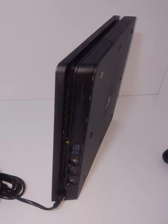 KONSOLA PLAYSTATION 4 PS4 SLIM 500GB + PAD