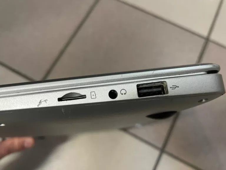 KIANO SLIMNOTE 14.2 32/2GB OPIS!