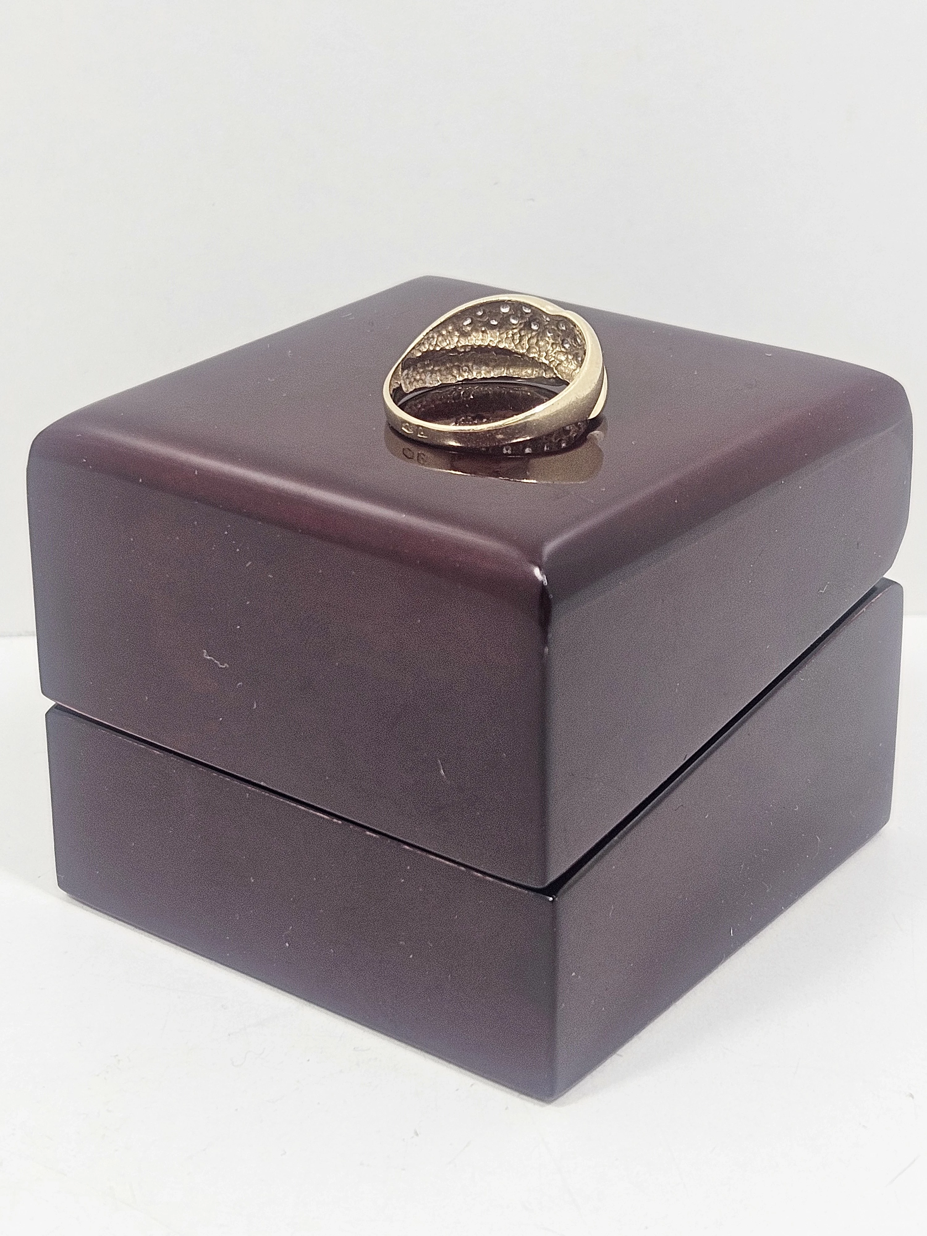 zloty-pierscionek-z-kamieniami-585-14k-287g-r145-stan-11323-2