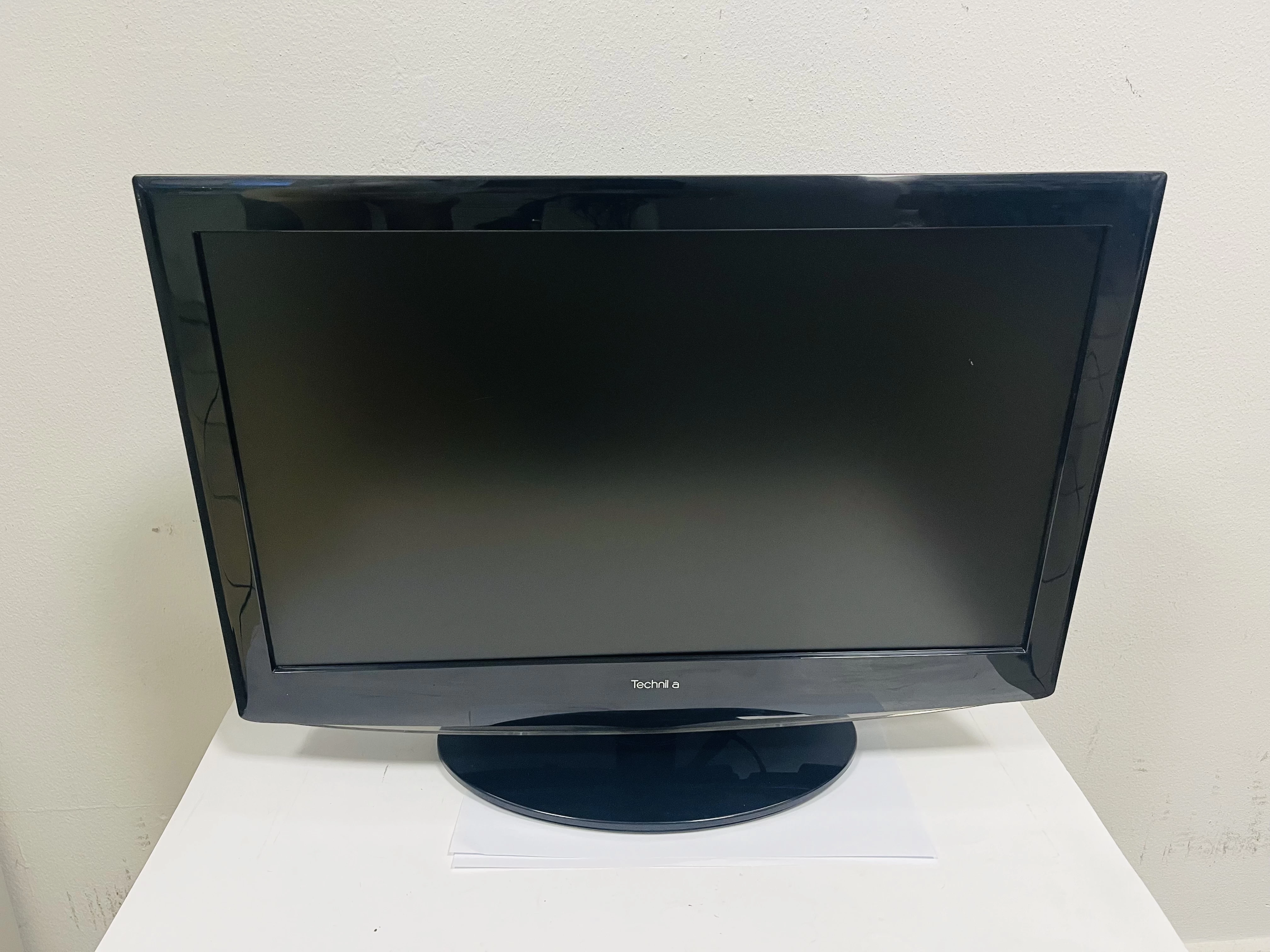 telewizor-tv-technika-22-lcd-22-241-hd-laska-18-zdunska-wola-expert-spj