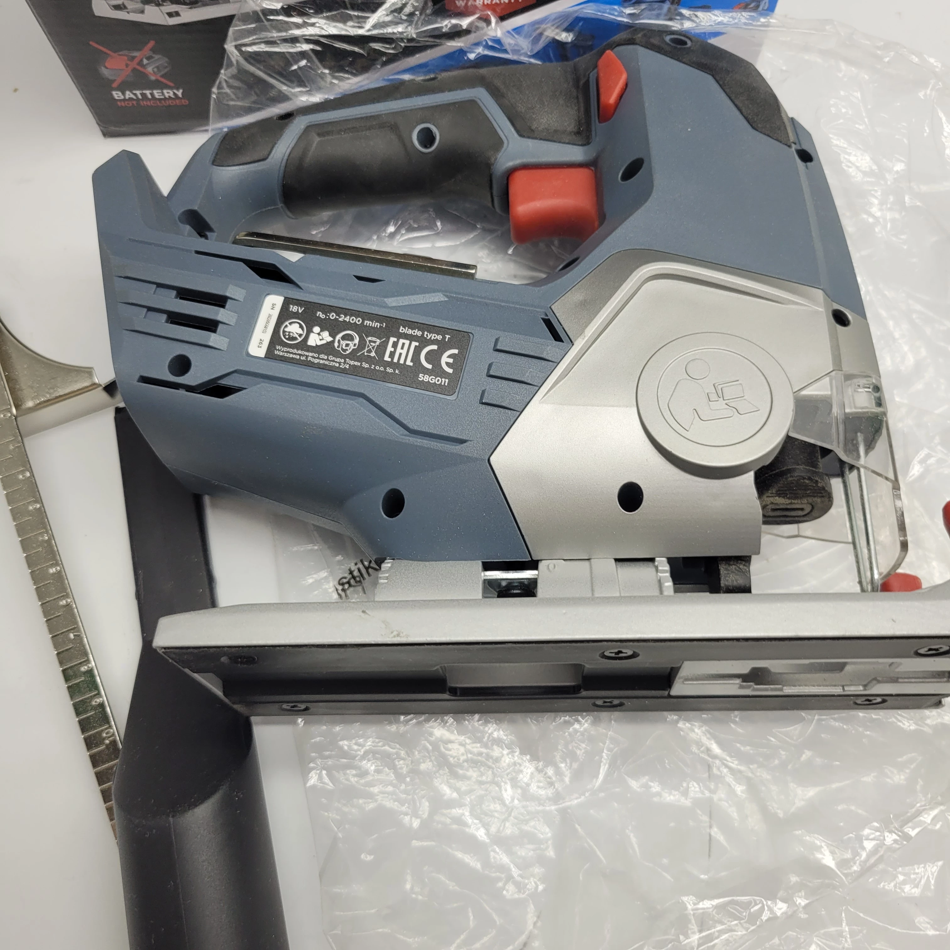 wyrzynarka-graphite-58g011-rodzaj-silnika-silnik-szczotkowy