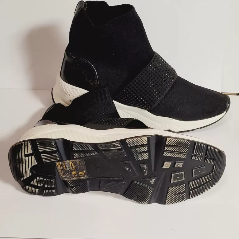 BUTY DEANGELA WSUWANE BOTKI 37