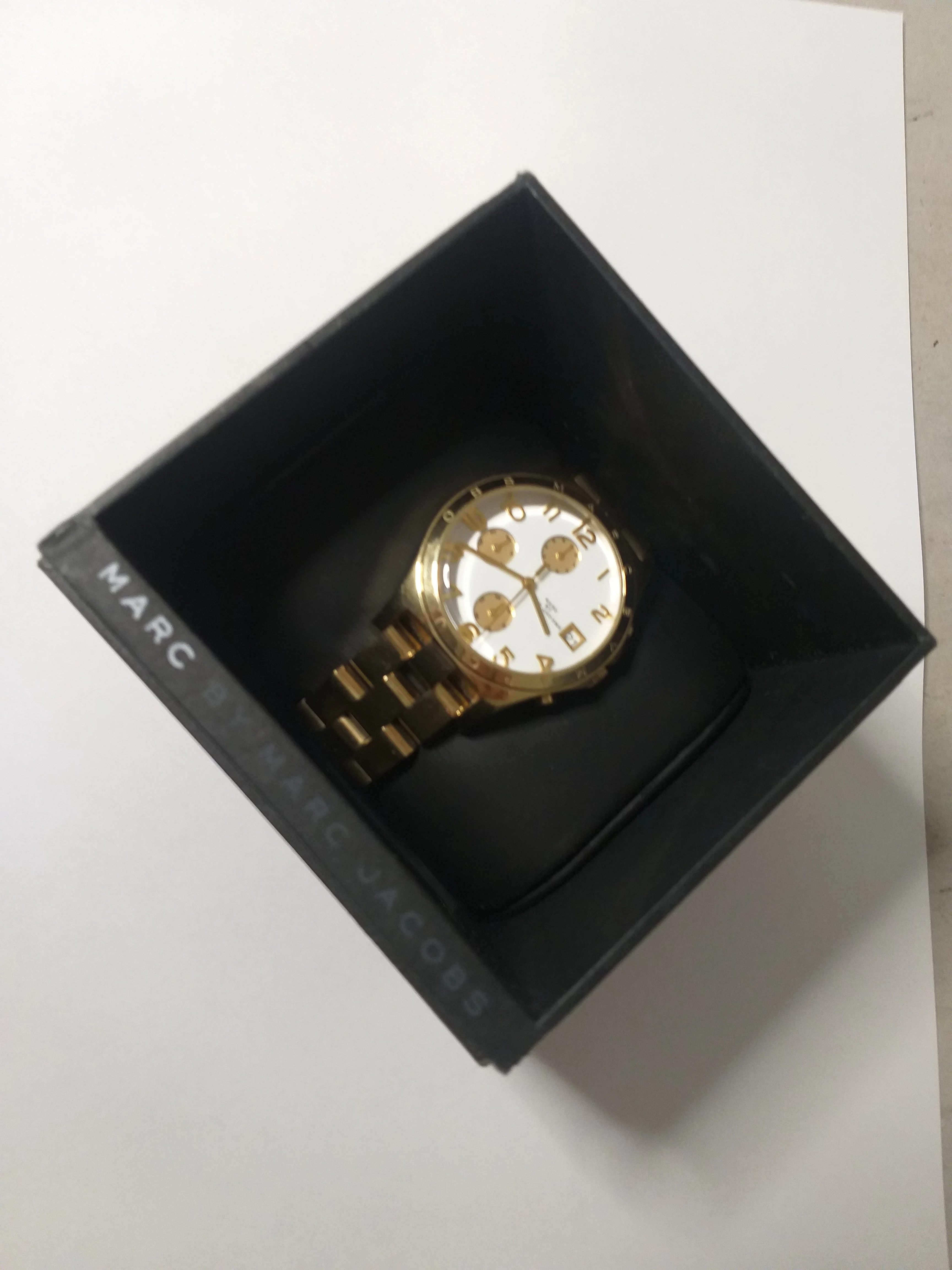 zegarek-marc-by-marc-jacobs-mbm3039-ksztalt-koperty-okragla