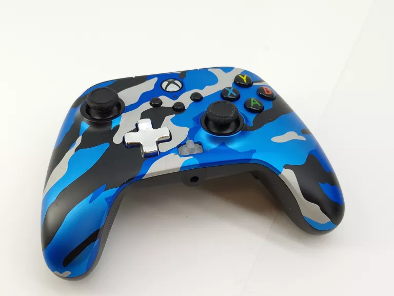 KONSOLA XBOX ONE 500GB PAD