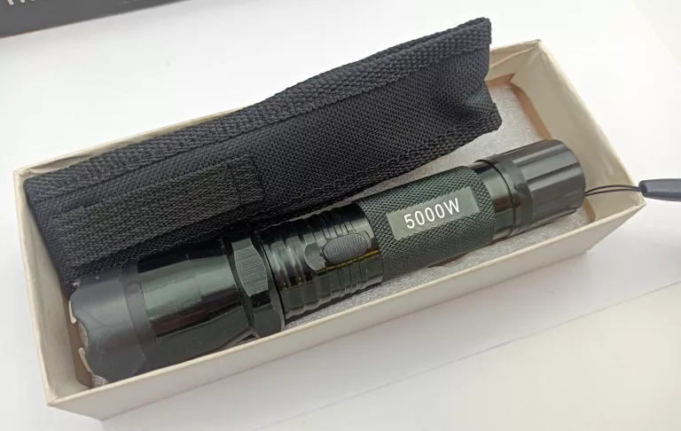 LATARKA Z PARALIZATOREM 5000W 1101