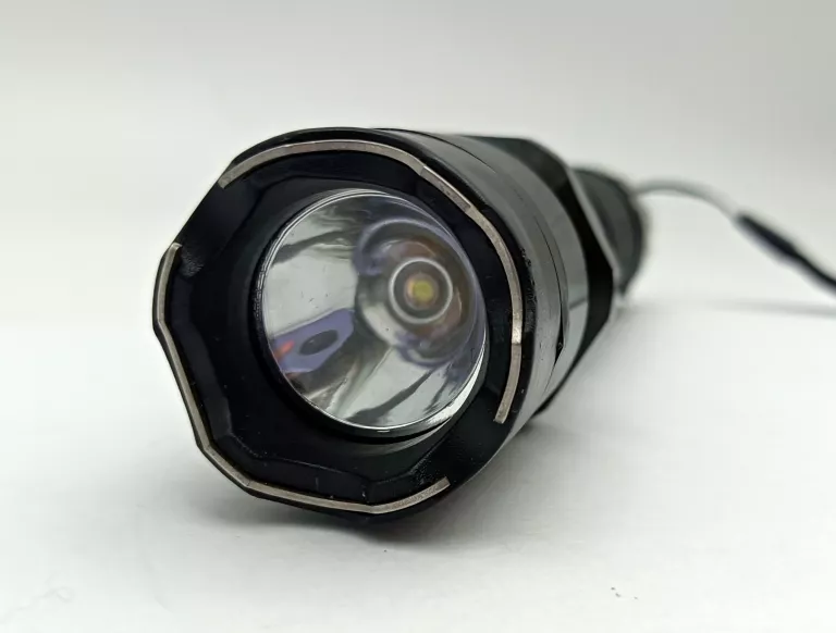 LATARKA Z PARALIZATOREM 5000W 1101