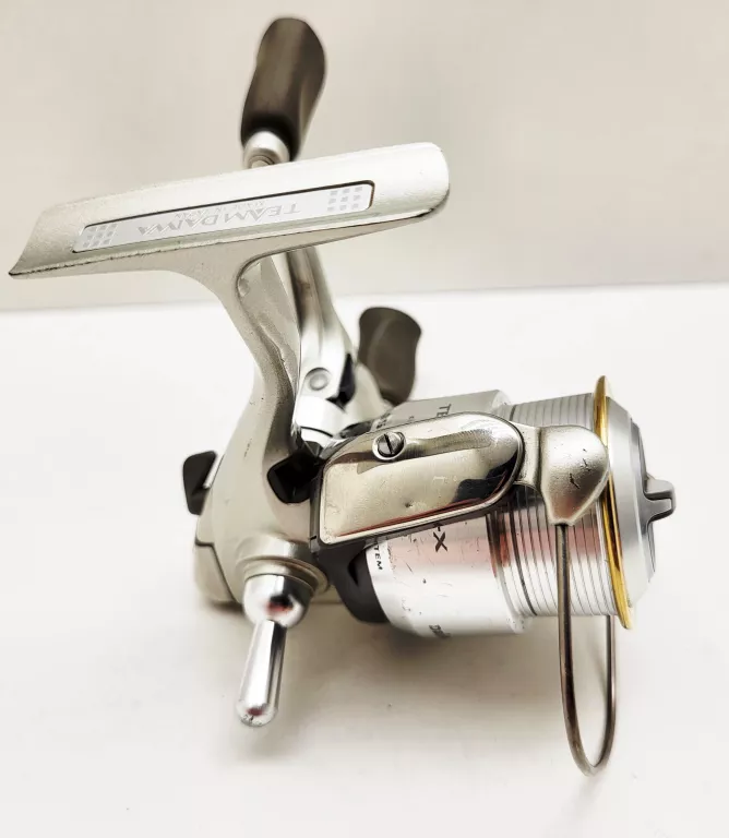 KOŁOWROTEK DAIWA TEAM DAIWA-X 2500IA