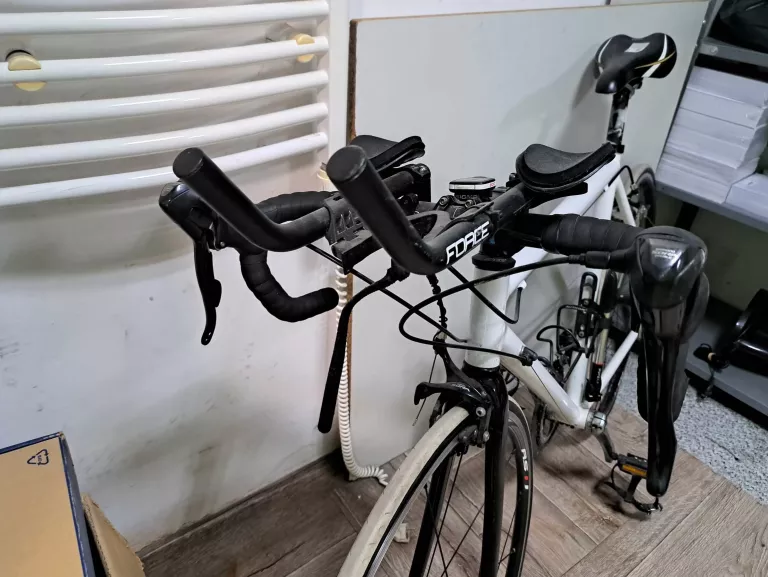 ROWER SZOSOWY 28" + OPONY RS 11 + HAMULCE+ MIERNIK SIGMA