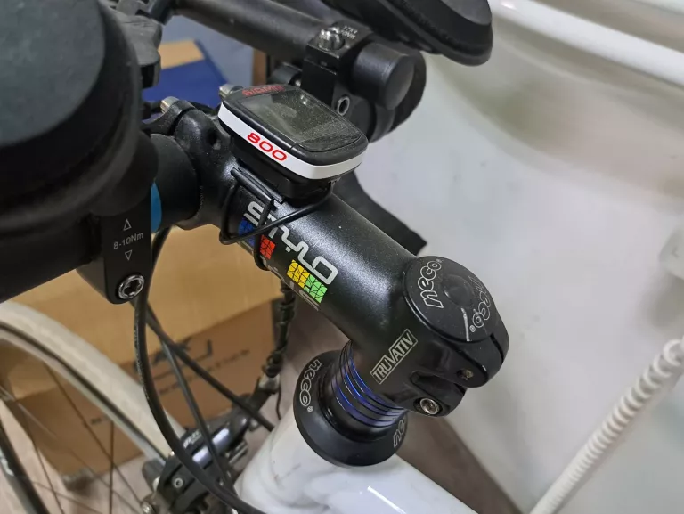 ROWER SZOSOWY 28" + OPONY RS 11 + HAMULCE+ MIERNIK SIGMA