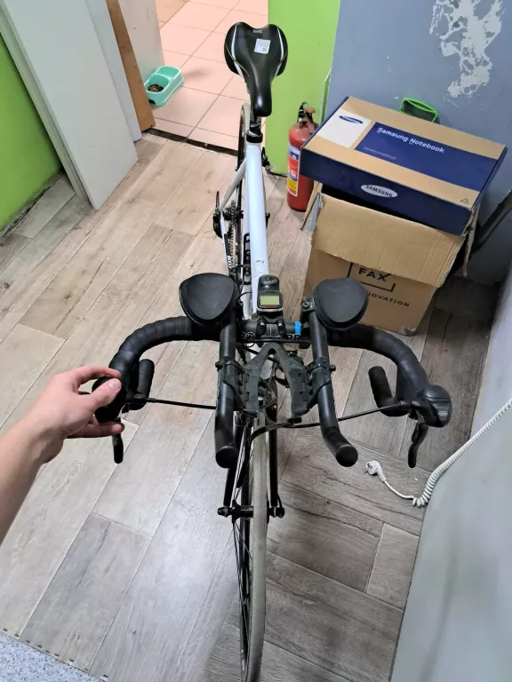 ROWER SZOSOWY 28" + OPONY RS 11 + HAMULCE+ MIERNIK SIGMA