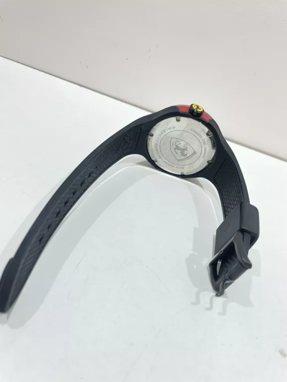 ZEGAREK FERRARI SCUDERIA