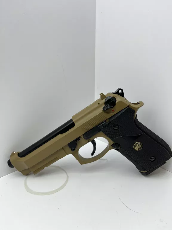 REPLIKA PISTOLET ASG M9 A1 FULL METAL GBB DESERT WE