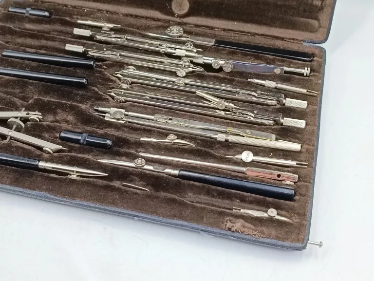 zestaw-cyrkli-precyzyjnych-skala-p-xii-c-bronowicka-80-krakow