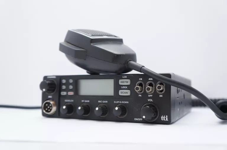 CB RADIO TTI TCB-880