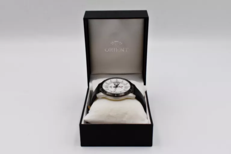 ZEGAREK ORIENT UG1X-D0-A CA