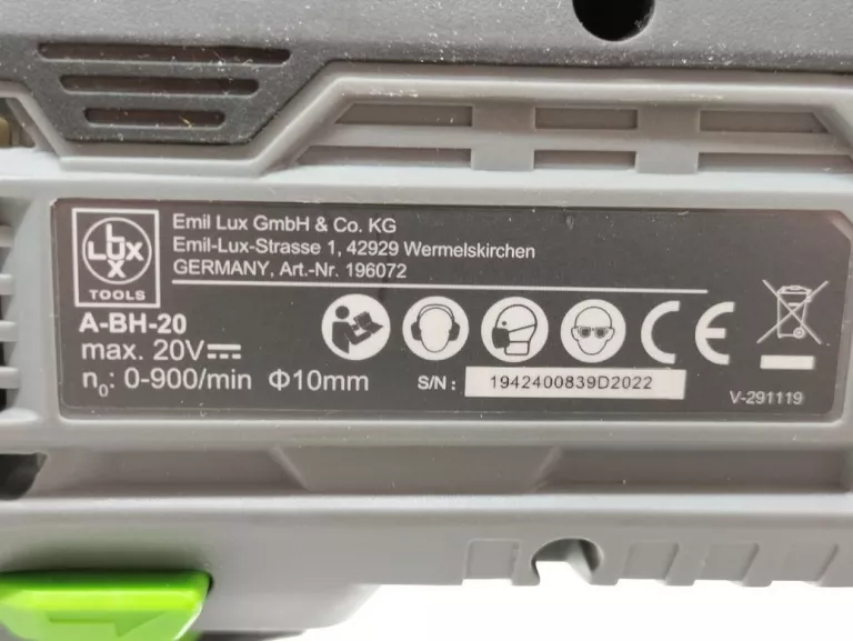 zestaw-elektronarzedzi-lux-tools-20v-aku-2-ah-aku-4-ah-ladowarka-stan-uzywany