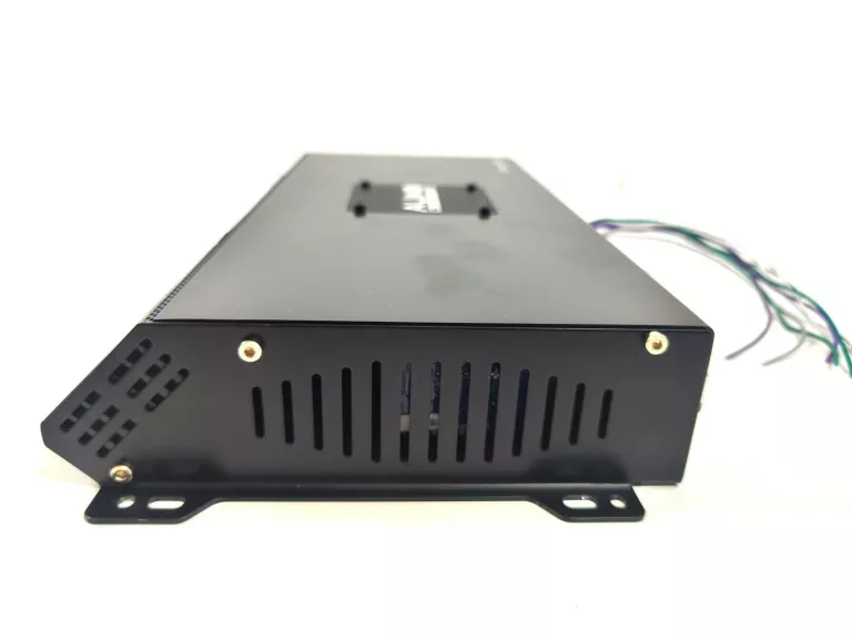 AUDIO SYSTEM R110.4 - WZMACNIACZ 4-KANAŁOWY