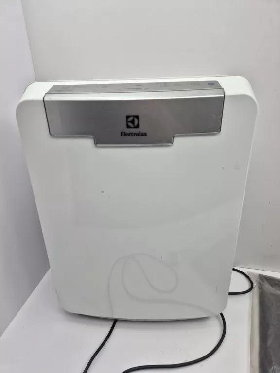 oczyszczacz-powietrza-electrolux-eap300-filtr-kolor-dominujacy-129357-2