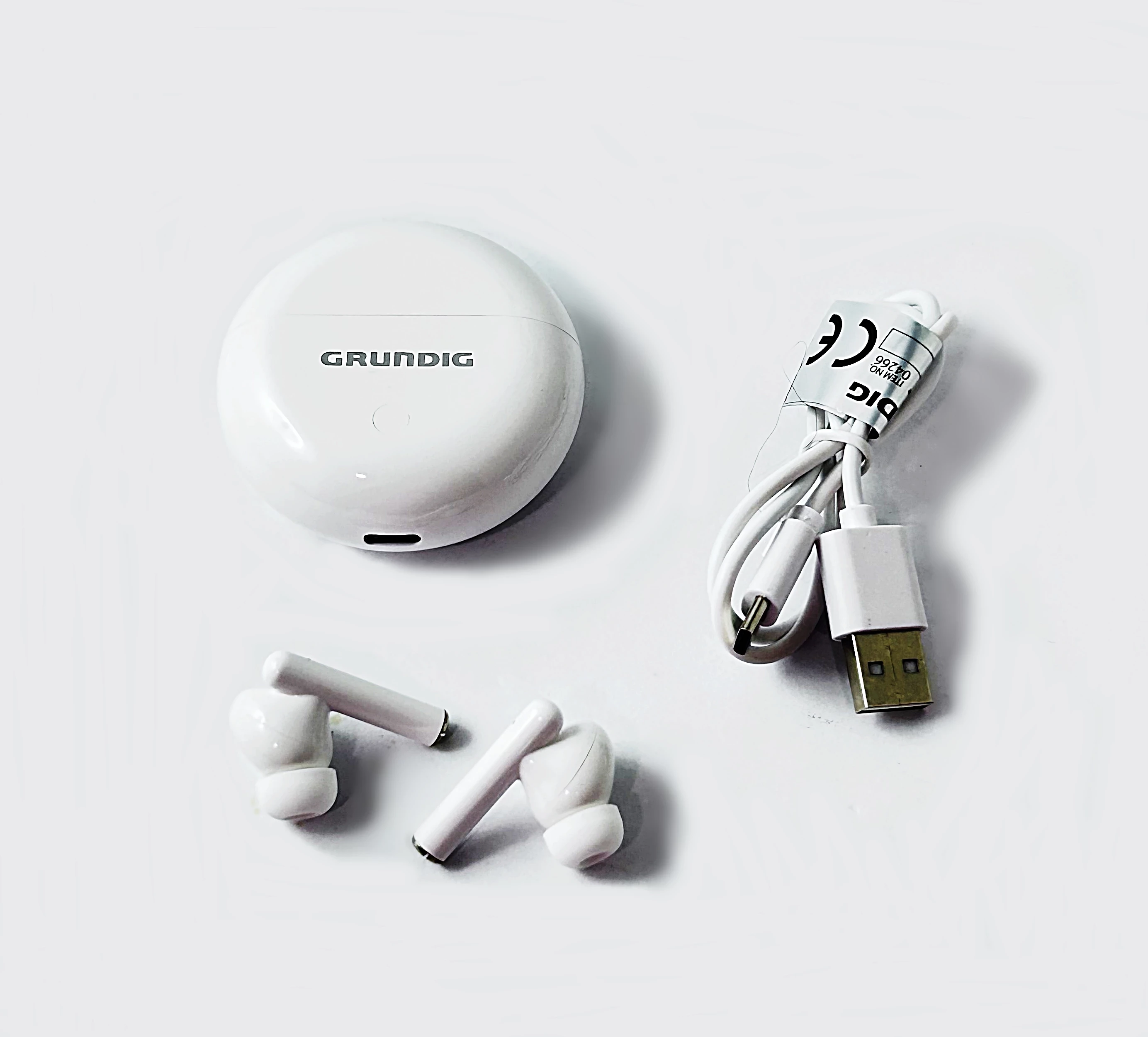 sluchawki-grundig-true-wireless-ideal-stan-11323-2