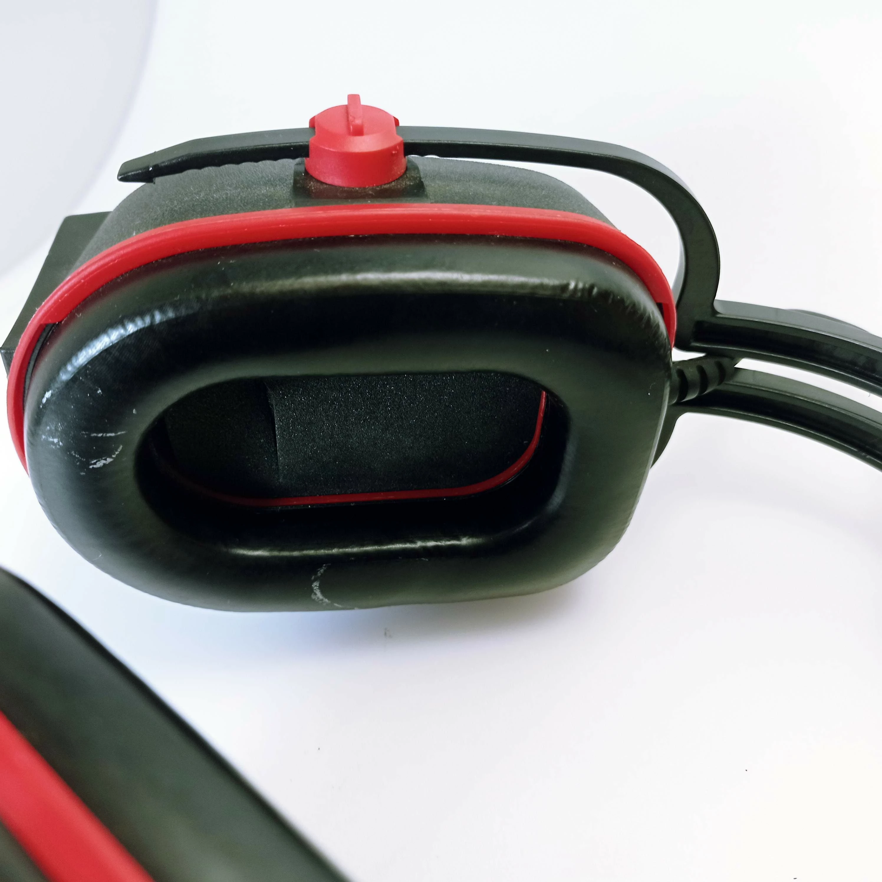 sluchawki-nauszniki-z-radiem-bilsom-797-stan-uzywany