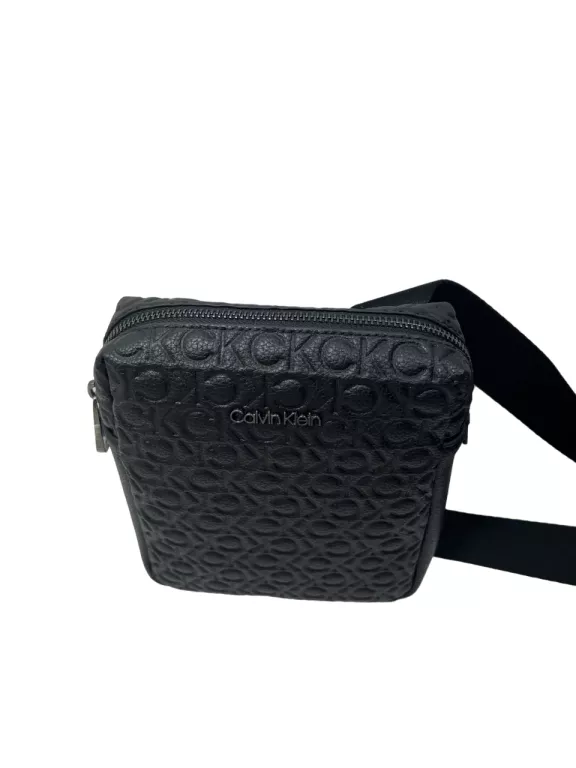 SASZETKA CALVIN KLEIN TŁOCZONE LOGO / POWYSTAWOWA Z METKĄ