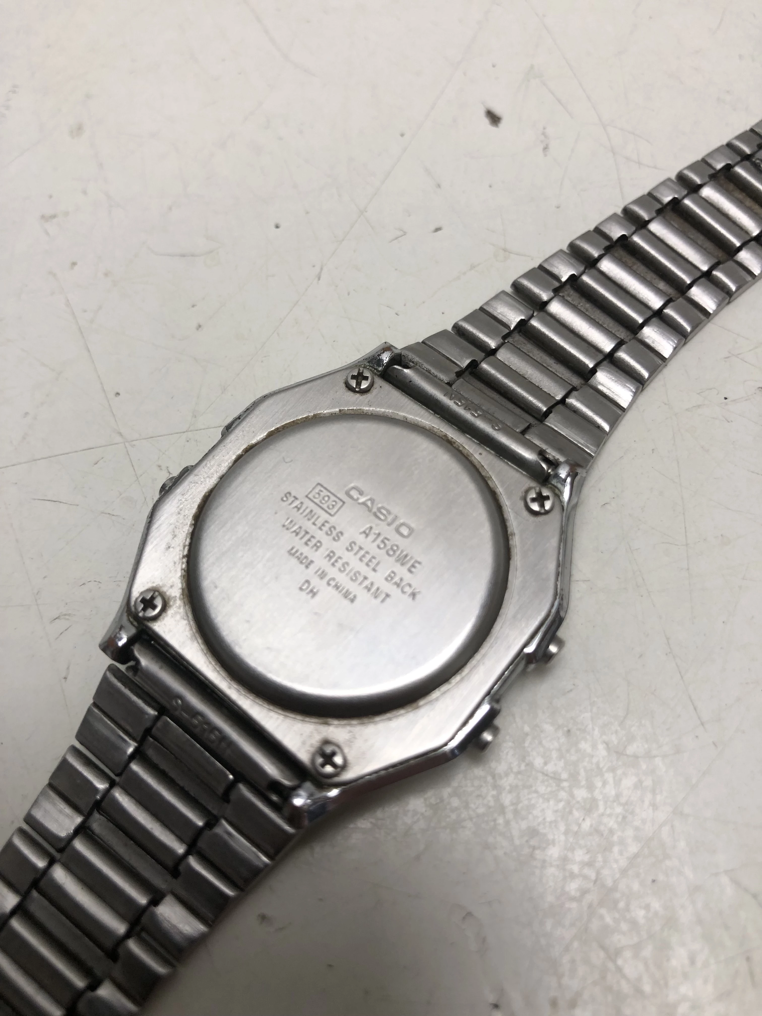 zegarek-casio-a158we-mechanizm-kwarcowy