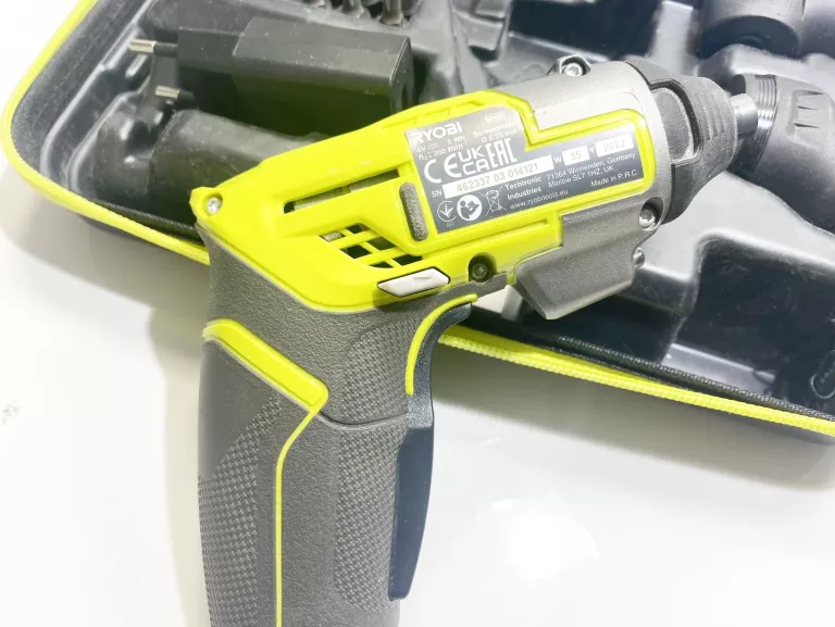 RYOBI ERGO A2 WKRĘTAK AKUMULATOROWY WKRĘTARKA TORBA
