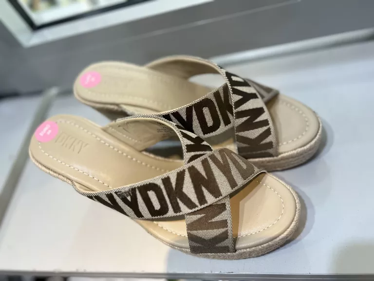 DAMSKIE KLAPKI KOTURNY BEŻOWE DKNY ROZM 38