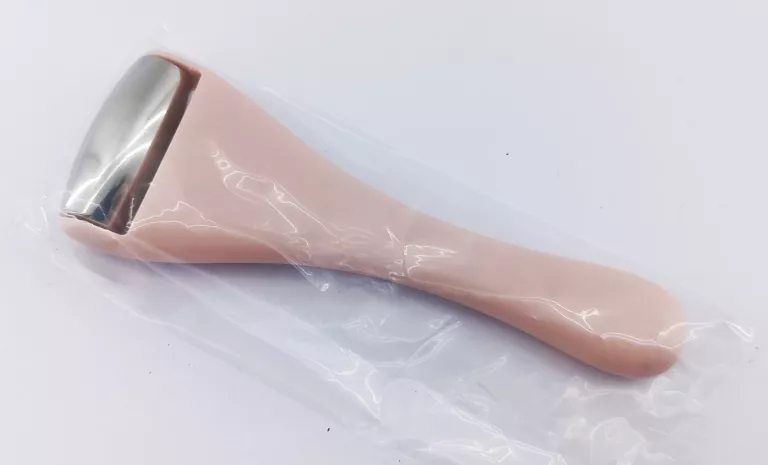 CHŁODZĄCY WAŁEK DO MASAŻU TWARZY FACIAL CRYO ROLLER